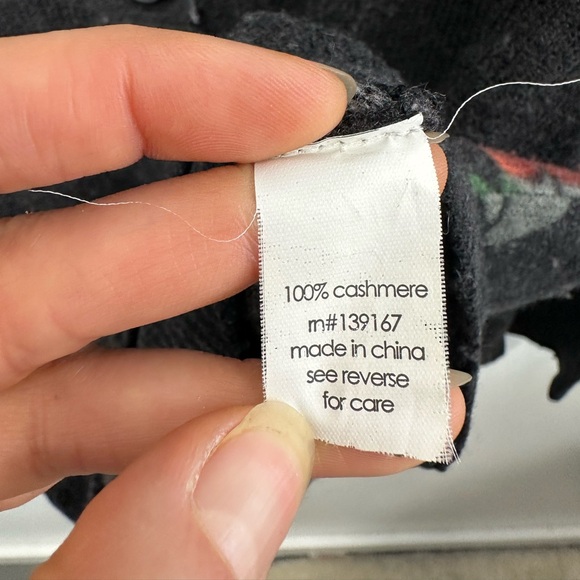 Anthropologie 27 Miles 100% Cashmere Rose Knit Gray Cardigan Button Front Size M - Picture 8 of 12